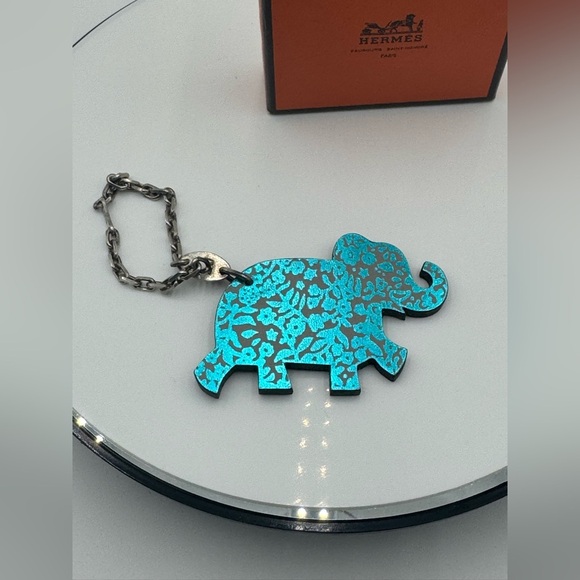HERMES Charm Animal Motif Elephant Blue Gray Leather 925 Silver Bag Chain - Picture 3 of 8